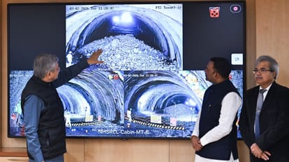 रेल मंत्री अश्विनी वैष्णव