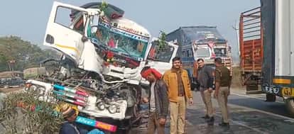 Major Accident Averted on Gwalior Highway Driver Rescued by Cutting Dumper Body