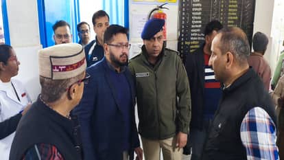 Vikasnagar Bus Accident SDRF and ambulance arrived late, so passersby and locals became the rescuers