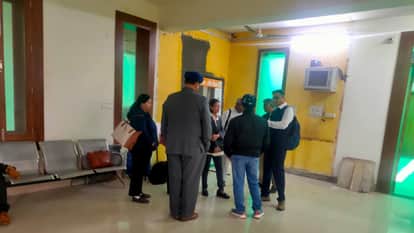 Panic spread among employees at Hisar Municipal Corporation upon seeing police