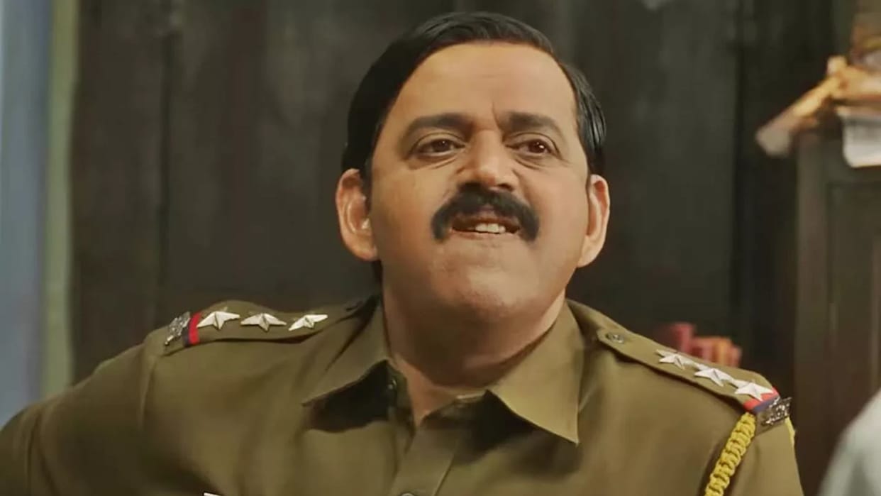Ravi Kishan compared Laapataa Ladies with Dhurandhar says if low budget films goes in Oscar