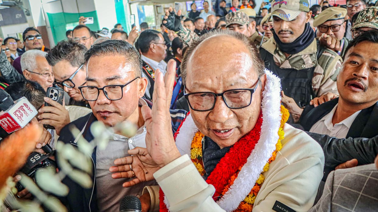 Yumnam Khemchand Singh takes oath as the Chief Minister of Manipur