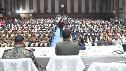 Police Commissioner Mohit Agarwal  Instruction for traffic management during wedding ceremony in Varanasi