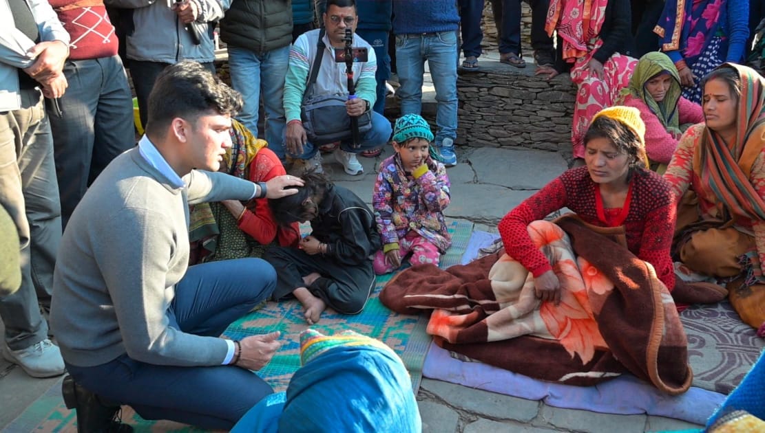 Rudraprayag  News Child body recovered three cages have been set up to catch leopardDM meet grieving family