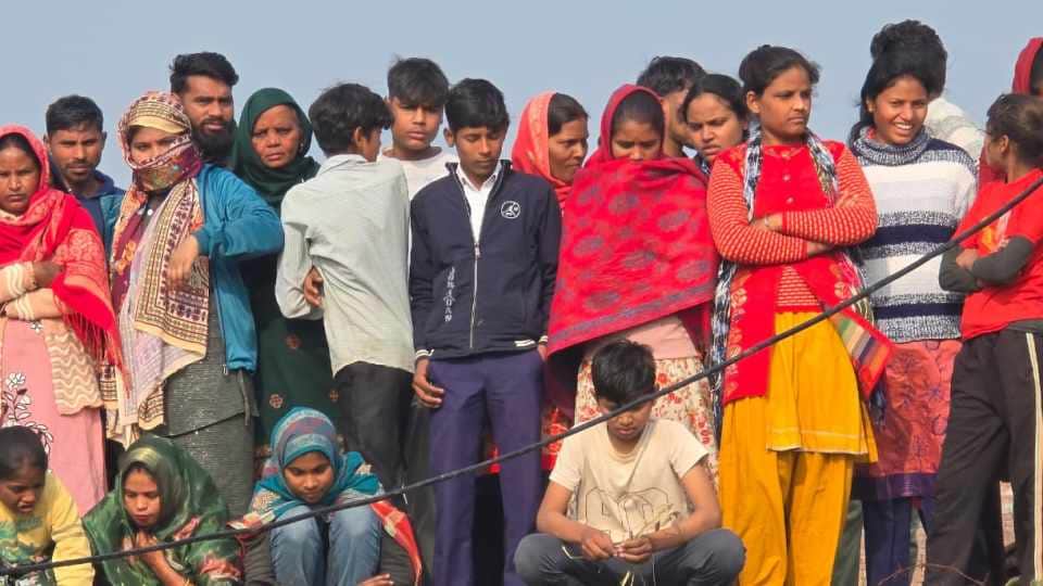 UP: Woman murdered in broad daylight in Amroha, stabbed repeatedly near her home