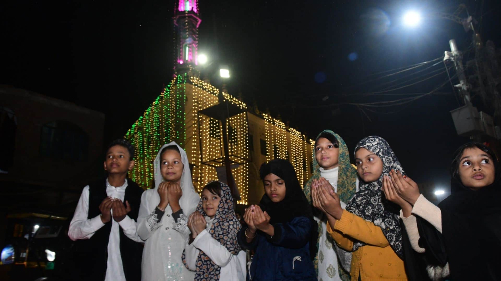 Shab-e-Barat in varanasi worshippers spent entire night in prayer
