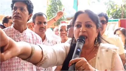 The Kapil Sharma Show Pinky Bua Aka Upasana Singh Alleations Against Actor Deepak Qazir Kejriwal Video Viral