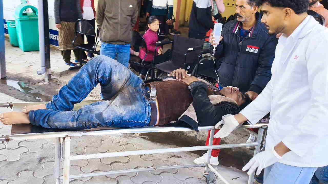 Bus Accident Himachal Roadways Vikasnagar lack of crash barriers on the road was the cause of accident