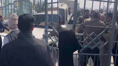 Haridwar Crime Clashes erupt between two groups over possession of property in Aarogyam Society