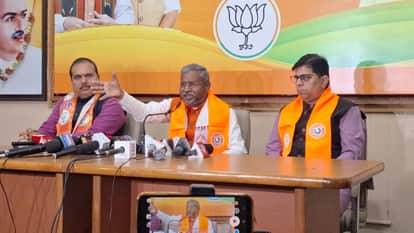 Alleged Rs 10000 cr embezzlement from Jharkhand's treasury BJP-Congress face off over demand for investigation