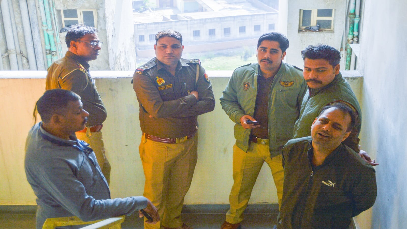 Ghaziabad Suicide case 12th pass Chetan has several businesses, three bank accounts have come to light