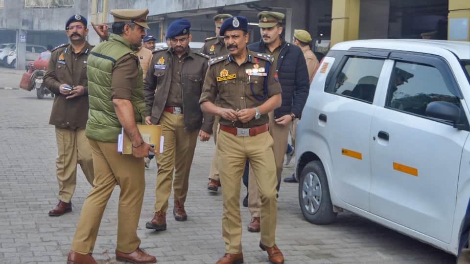 Ghaziabad Triple Suicide Story Three innocent sisters suicide due to online gaming addiction