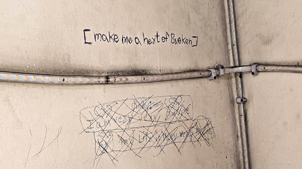 Ghaziabad Triple Suicide 3 Girls Father two crore Debt he recharged electricity meter by selling his mobile