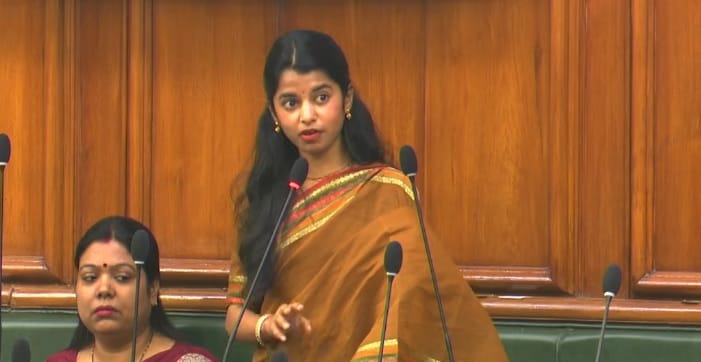 Maithili Thakur Joins BJP Yuva Morcha National Executive, Bihar Gets Six Youth Leaders Bihar Politics BJP