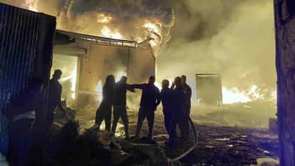 Massive fire broke out at a scrap warehouse in Suman Nagar Bahadrabad haridwar Uttarakhand news