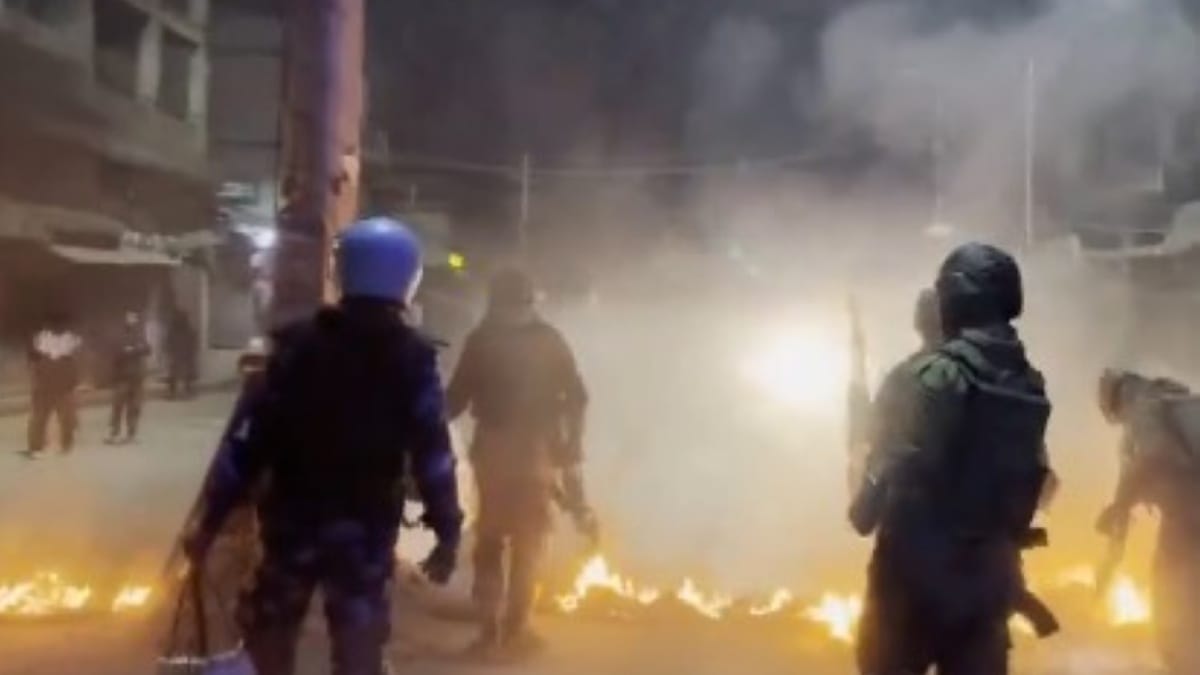 Manipur Violence After Drug Bust: Mob Attack Injures More than 15, Security Vehicles Torched in Bishnupur