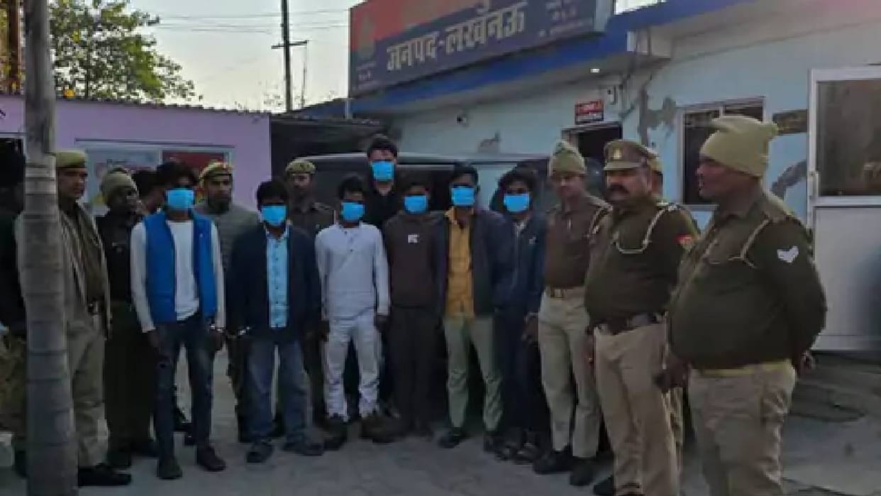 Lucknow: Seven people arrested for robbing people after offering them rides in a Thar SUV; they were laborers