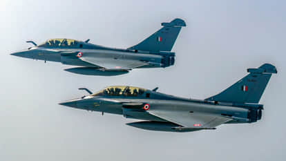 Rafale fighter jet Indian Air Force India France defence deal Defence Ministry 4.5 generation Fighter Jet