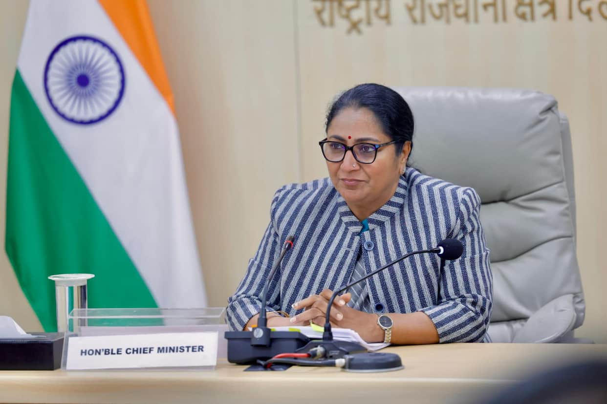 The cases filed against the central government and the Lieutenant Governor have been withdrawn by the Rekha go