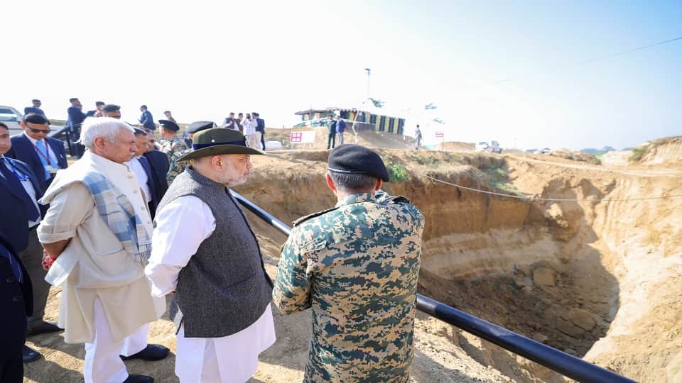 Kathua: Home Minister Shah laid the foundation stone of projects worth Rs 242 crore