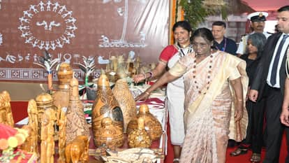 CG: President Draupadi Murmu was overwhelmed after witnessing Bastar Pandum, see here photos