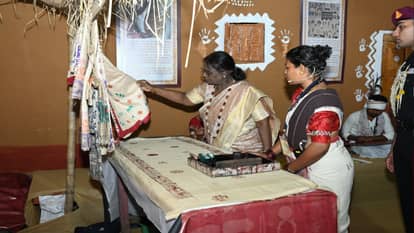 CG: President Draupadi Murmu was overwhelmed after witnessing Bastar Pandum, see here photos