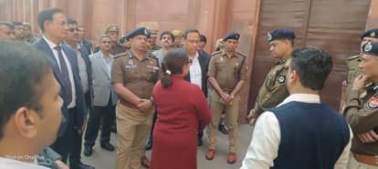IB Additional Director Reviews Taj Mahal Security, Emphasises Tourist Convenience Along With Safety