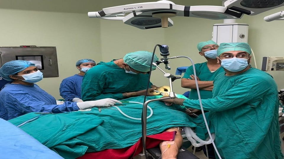 Nasal surgery is being performed at SN Medical College in Agra using endoscopic method in just three hours