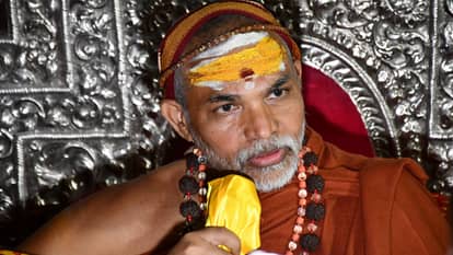 Ashutosh Brahmachari filed complaint against Shankaracharya Avimukteshwarananda and his disciple