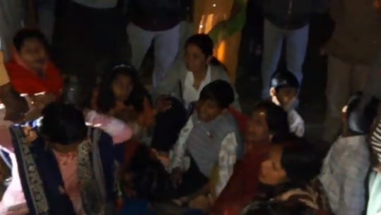 Kanpur Accident Trailer truck runs over motorcyclists teenage girl dies her cousin and sister in law injured