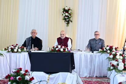 Amit Shah reviews development projects in Jammu and Kashmir