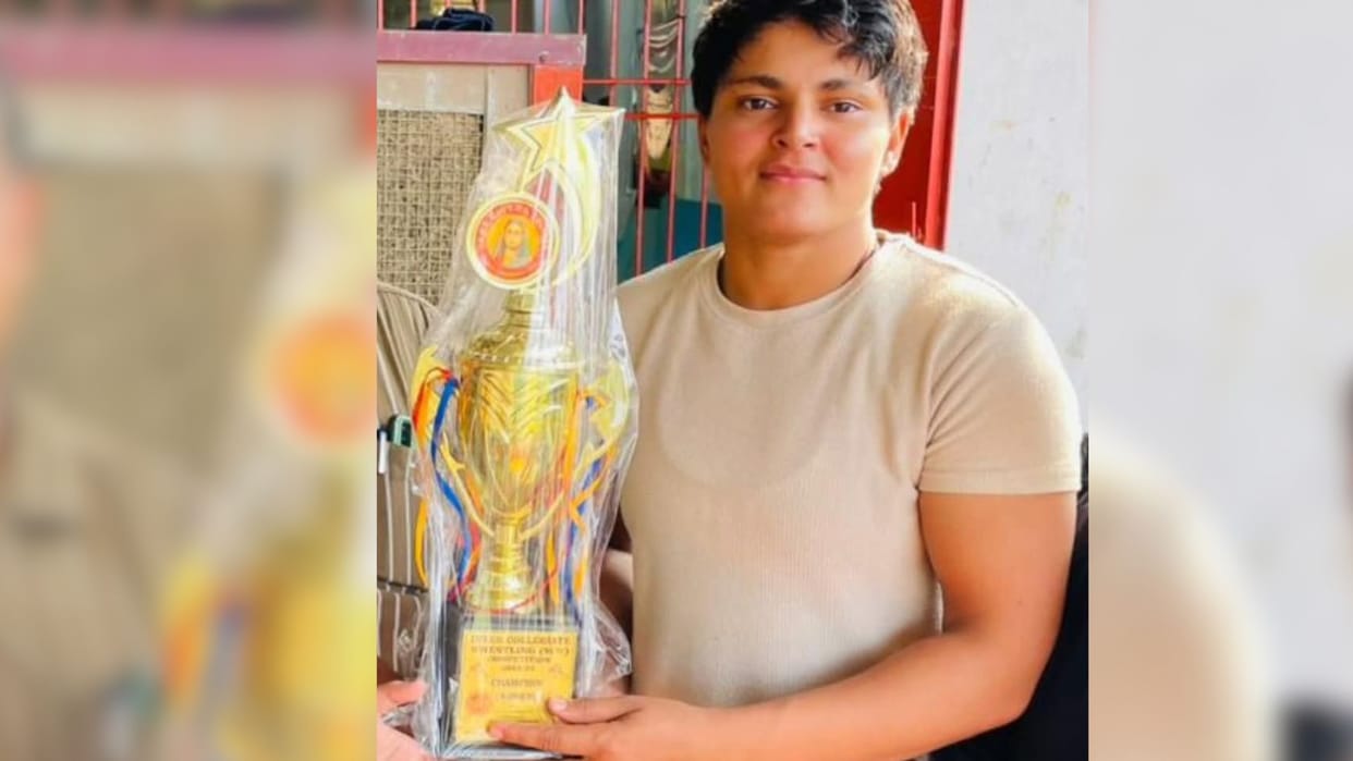 female wrestler Nidhi Singh called Anu before committing suicide in varanasi