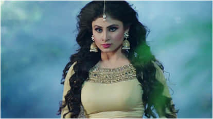 Ekta Kapoor Wants To Make A Film On Naagin Priyanka Chopra Almost Ready To Play Lead Role But She Left India