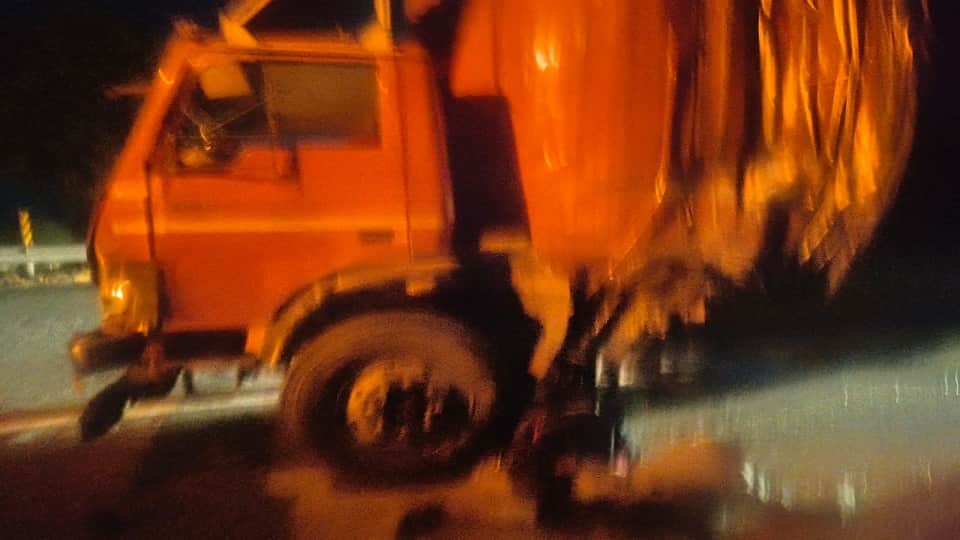 Uncontrolled container truck collides with bus killing six passengers and injuring five Mathura Expressway