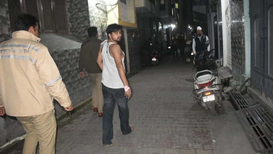 Scrap dealer was shot dead near Nauchandi police station in Meerut and his friend was injured