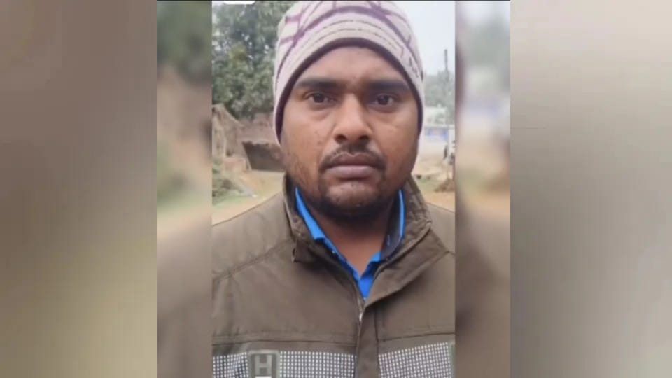 In Siddharthnagar, miscreants surrounded and beat a young man with an iron rod - leading to his death.