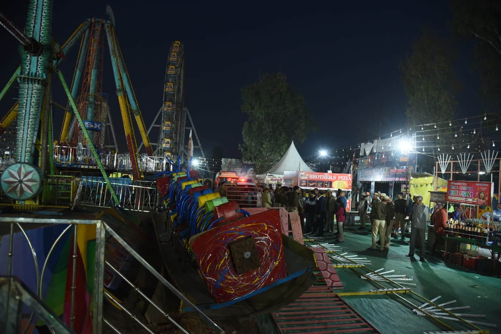 Surajkund mela swing breaks not once but twice heartbreaking video surfaces