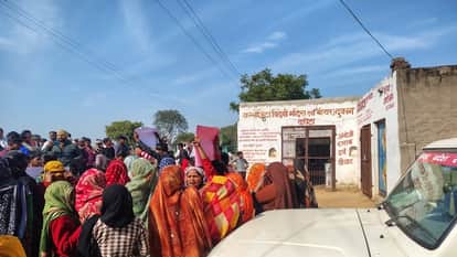 Mass Protest in Dagheta Village Against Composite Liquor Shop, Hundreds of Women and Men Take to Streets