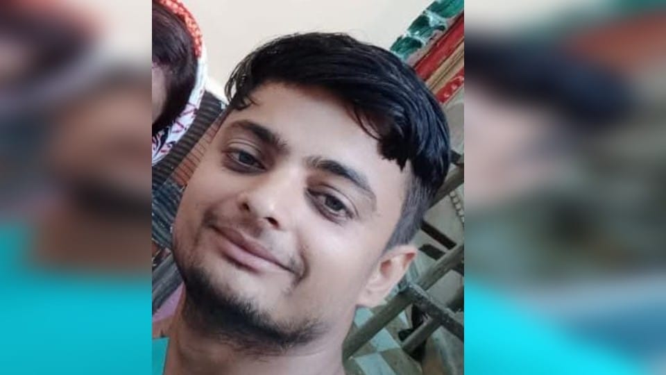Mathura road accident Pramod called his brother Anshu and says I wont survive now After accident