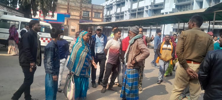 Bihar: बिहार के इस मेडिकल कॉलेज में ठगी का खेल, खुद को डॉक्टर बताने वाला युवक फरार; जानें कैसे हुआ खुलासा?