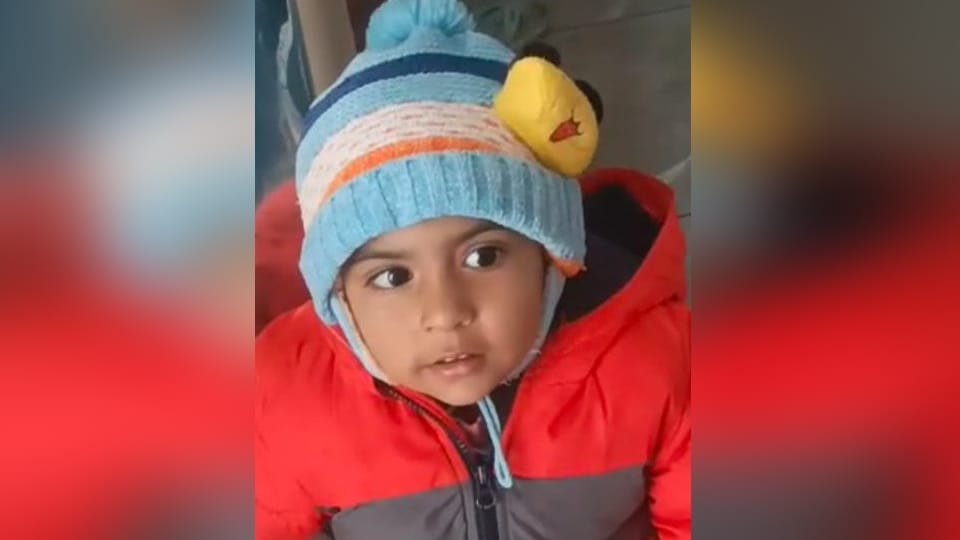 Baghpat: Two and a half year old only daughter died after falling into a tube well, dead body remained lying