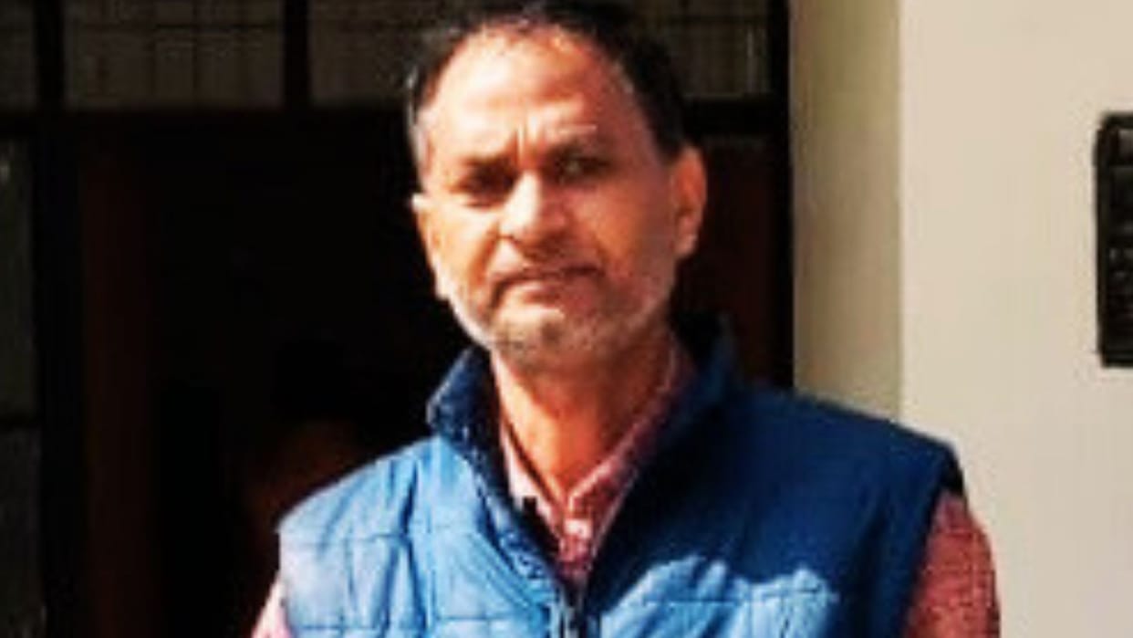 Fake milk manufacturers arrested chemicals and equipment seized action taken complaint from dairy owner