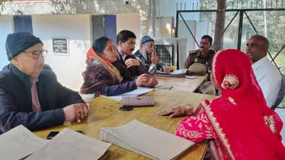 heart-wrenching complaint came up during family counseling team took action in mau