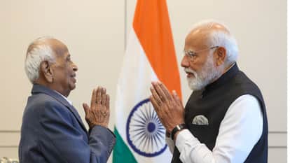 PM Modi Meets INA Veteran Jeyaraj Raja Rao in Malaysia, Pays Tribute to Netaji Subhas Chandra Bose