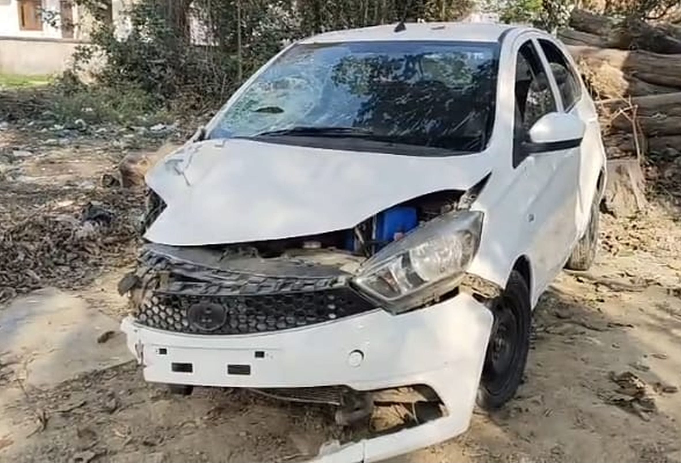 Report of Ganga Expressway accident in raebareli.
