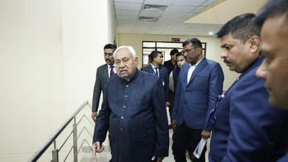 Bihar News : Nitish Kumar inspected Fisheries Development Building patna bihar