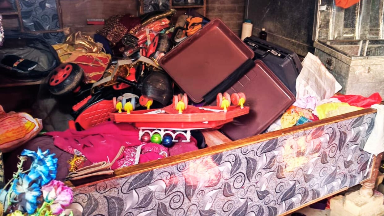 Men hostage women threatened with humiliation robbers looted place making off with goods worth millions