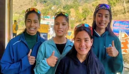 National Paragliding Competition in Kapkot, four players from Kumaon are participating in aerial acrobatics