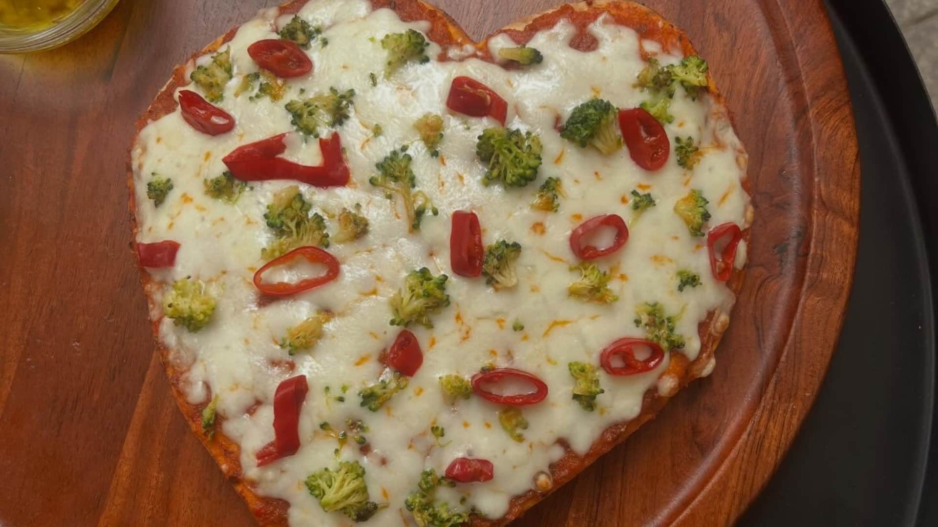 valentine week 2026 how to make heart shape pizza at home full recipe in hindi