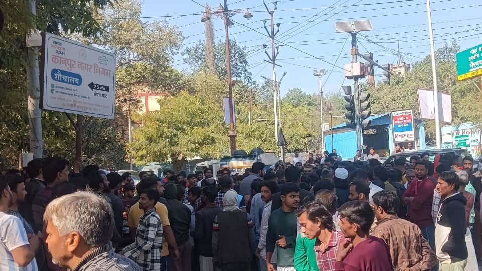 Tobacco businessman son his Lamborghini collided with an auto-rickshaw and Bullet motorcycle In Kanpur